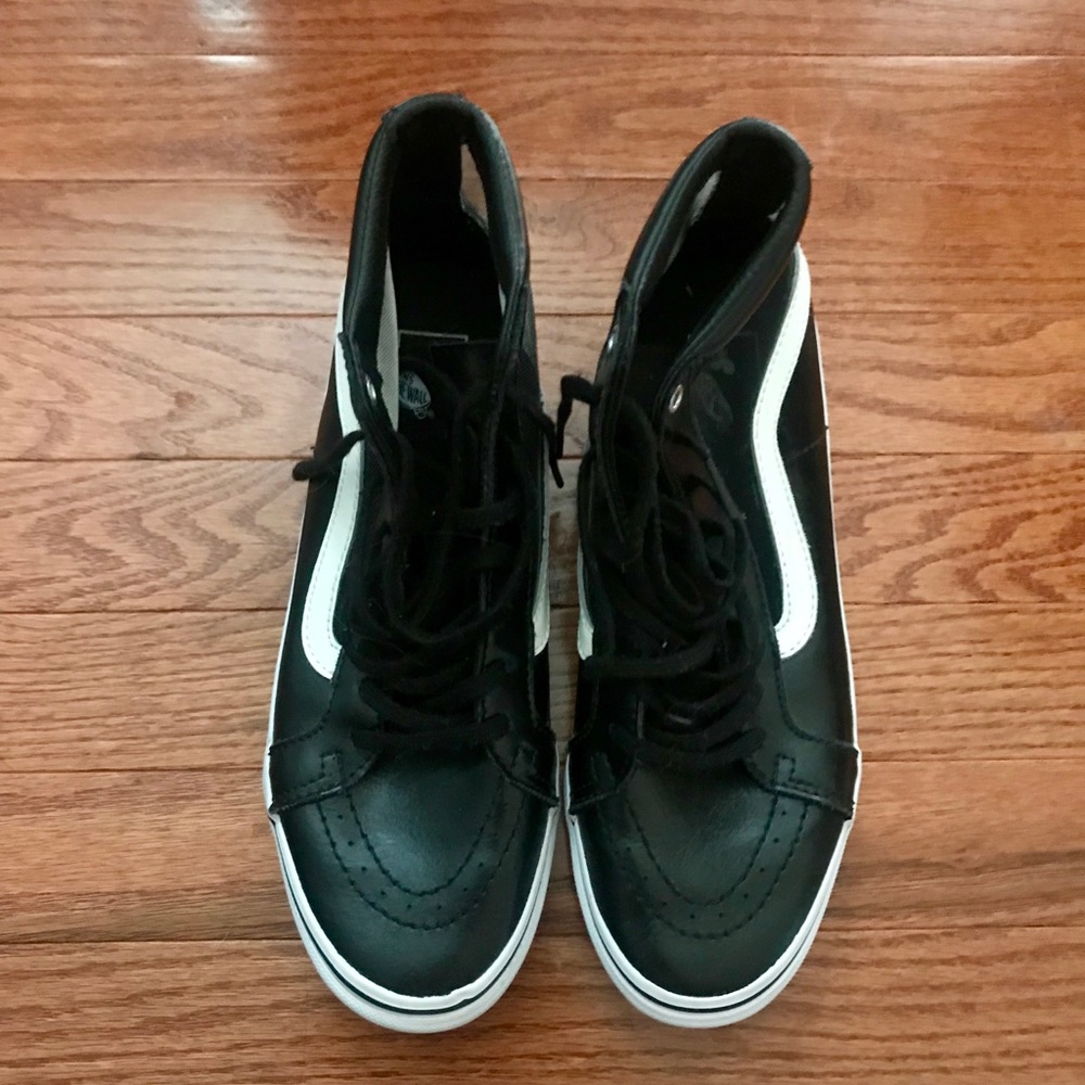 **SOLD** VANS SK8 Hi Slim Cutout Mesh Black & White